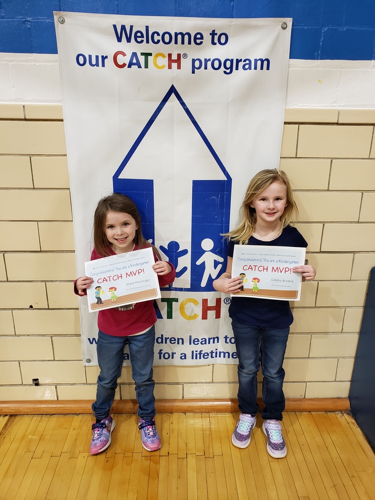 Kindergarten Winners: Khloe Kretzinger & Gabriella Burdick